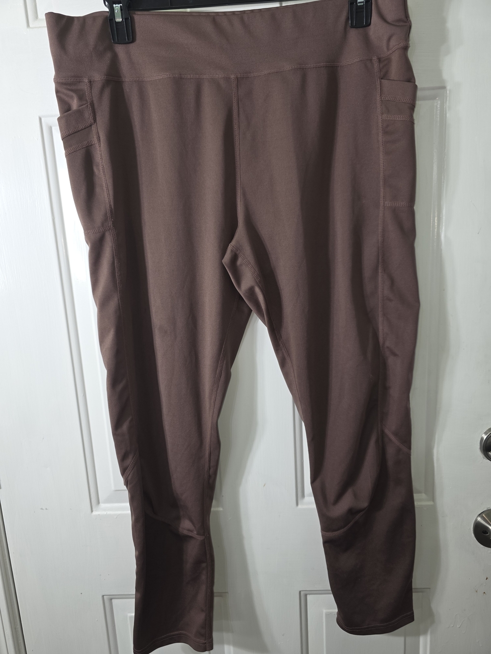Women’s Pull-On Jeggings in Mauve Brown